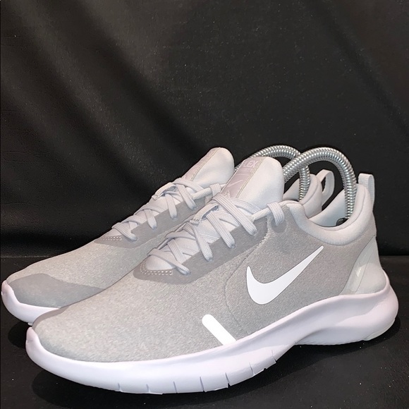 Nike Shoes - Nike Flex Experience RN 8 Gray/White